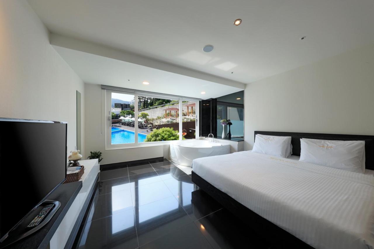 Doya Hotel Geoje Eksteriør billede