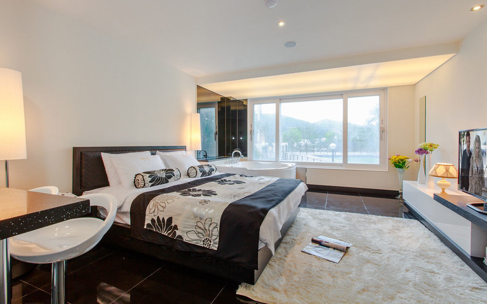 Doya Hotel Geoje Eksteriør billede