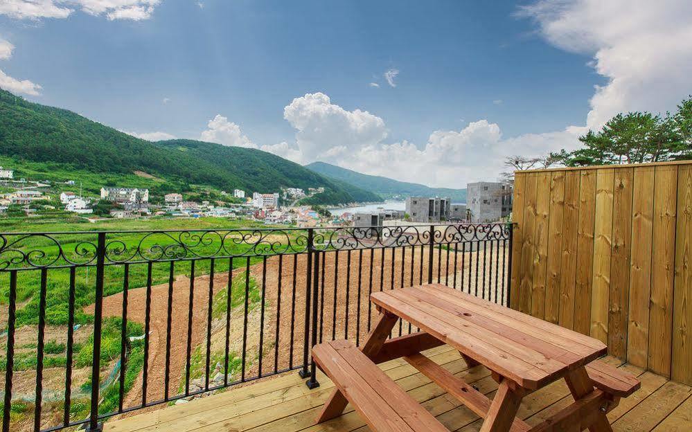 Doya Hotel Geoje Eksteriør billede